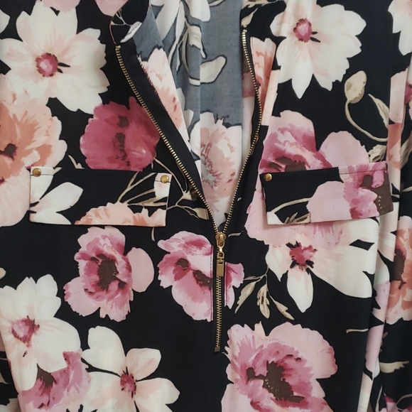 Flower dress - Picture 3 of 6